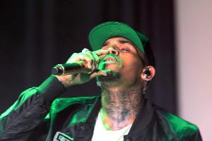 Chris Brown zeigt sich spendabel