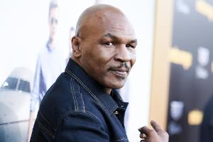 Mike Tyson hat unliebsame Bekanntschaft mit einem Hoverboard gemacht