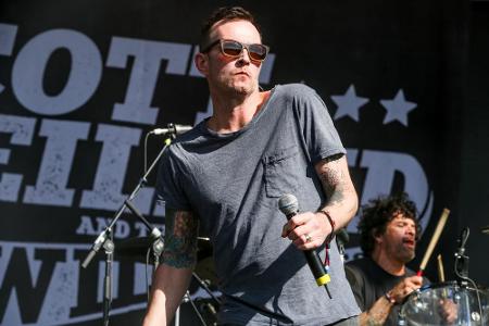 Scott Weiland bei einem Festivalauftritt im Mai 2015