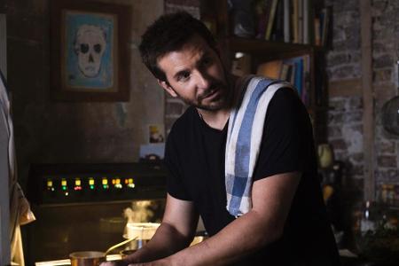 Adam Jones (Bradley Cooper) ist nur dann er selbst, wenn er kochen kann