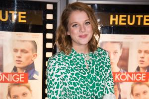 Jella Haase auf der Premiere von "4 Könige" in Berlin