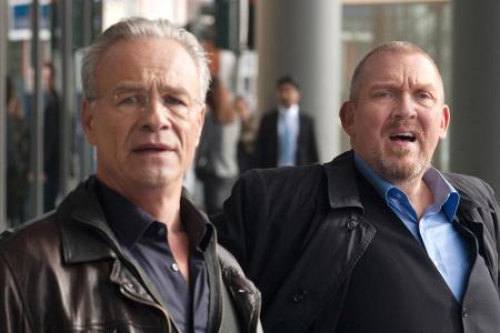 Verwirrt? Ballauf (Klaus J. Behrendt, l.) und Schenk (Dietmar Bär, r.) in 