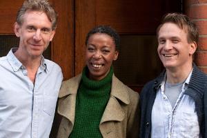 Paul Thornley, Noma Dumezweni und Jamie Parker (v.l.) bringen "Harry Potter" auf die Bühne