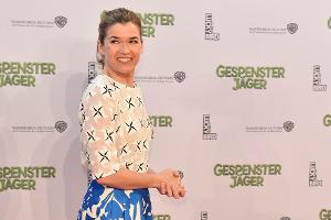 Anke Engelke macht die 50 voll