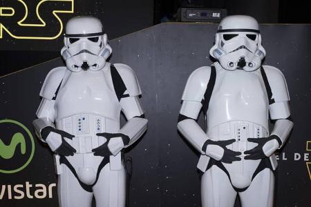 ...Madrid schickte man vor allem Figuren wie Stormtrooper und dergleichen vor. Zwar musste der Rest von Europa bei den Premi...