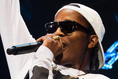 Die Tatsache, dass Popsternchen Selena Gomez für ihre neue Single ASAP Rocky mit ins Boot geholt hat, spricht Bände. Als ein...