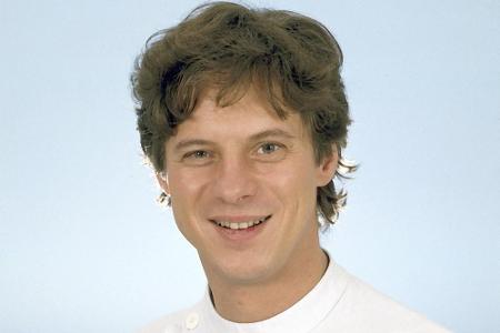 Heimlicher Star der Serie: Pfleger Mischa (Jochen Schroeder).