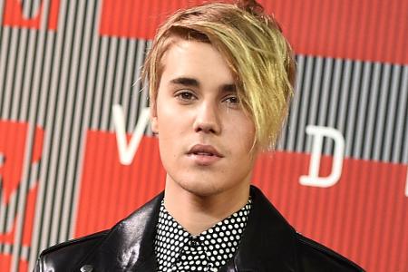 Auch Justin Bieber (21) darf sich in seinen jungen Jahren bereits über 200 Millionen Dollar freuen. Allein in den nächsten z...