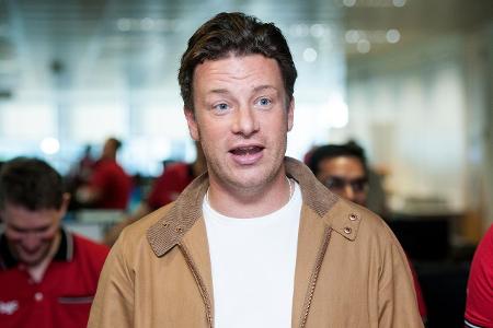 06 Jamie Oliver Daniel Deme WENn wenn22859620.jpg