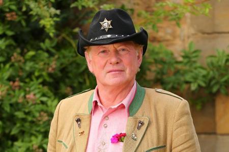 Mit 66 Jahren fängt das Leben an? So soll es bei Gregor sein, der einen Ackerbau- und Pferdepensionsbetrieb führt. Nach zehn...