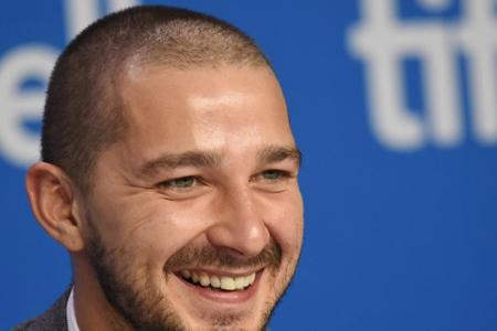 Manchmal scheint die mangelnde Körperpflege auch nur bestimmten Projekten geschuldet zu sein. So soll es Shia LaBeouf (29) b...