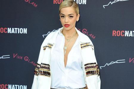 Müsste man den Style von Rita Ora in drei Worten beschreiben, wären es wohl diese: cool, sexy, außergewöhnlich. Perfekt komb...