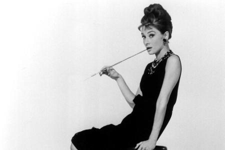 Ein anschauliches Beispiel für dieses Phänomen war 1961 auch Audrey Hepburn (1929 - 1993). Ihre Paraderolle der Holly Goligh...