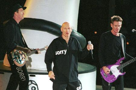 Midnight-Oil-Sänger Peter Garrett (62) setzt sich schon lange vor allem für den Umweltschutz ein. 2004 zog er als Kandidat d...