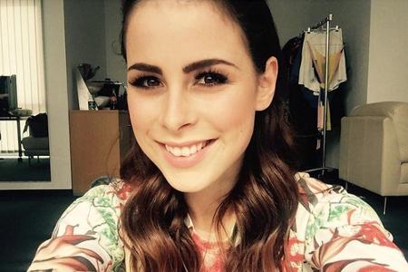 Die süße Lena (24, 