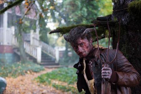 Doch die Suche nach dem wahren Mörder ist nicht ungefährlich. Trotz seiner Kräfte muss er auf der Hut sein, will er den komp...