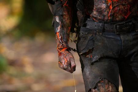 Droht er, seinen letzten Funken Menschlichkeit zu verlieren?