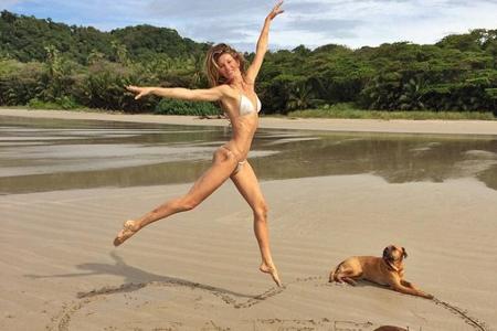 Sommer, Strand und Sonne: Gisele Bündchen hat eine gute Zeit unter freiem Himmel. Doch Vorsicht, hierfür ist Sonnenschutz an...
