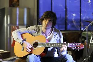 Tom Beck stand jahrelang für "Alarm für Cobra 11" vor der Kamera: Auch dort hatte er Auftritte als Musiker