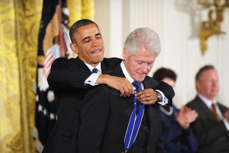 Bill Clinton (r.) und Barack Obama kennen sich seit Jahren sehr gut