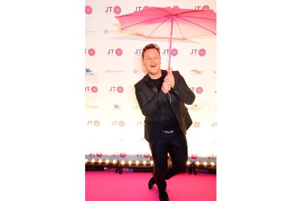 Guido Maria Kretschmer kennt sich aus mit den Frauen. Zumindest was ihr Styling betrifft. Und so war er am Donnerstagabend i...