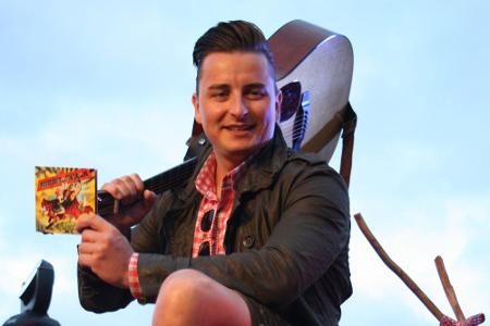 Andreas Gabalier hat in den Kitzbüheler Alpen seine CD 