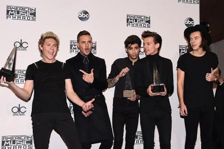 Bei den American Music Awards im November präsentierten sich One Direction noch zu fünft als stolze Gewinner