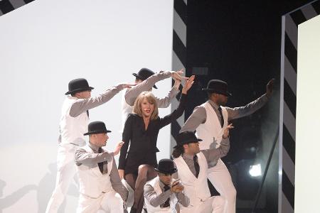 05 Taylor Swift WENN wenn22240851.jpg