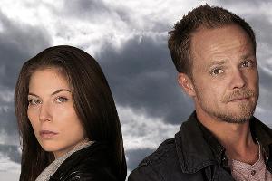 Hannah Zeiler (Nora von Waldstätten) und Micha Oberländer (Matthias Koeberlin) in "Die Toten vom Bodensee"