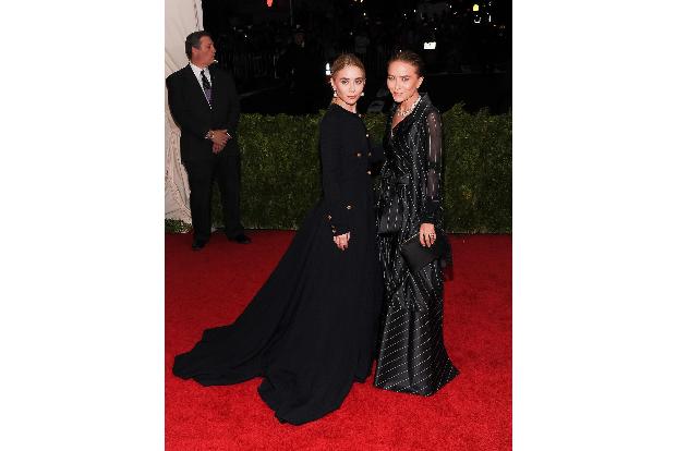 007 Ashley Mary Kate Olsen SIPA WENN wenn21320415.jpg