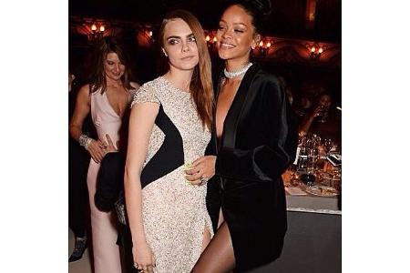 04 Rihanna httpsinstagram.combadgalriri 10809744_1515248718746082_264415537_n.jpg