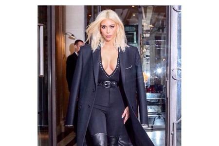 03 Kim Kardashian httpsinstagram.comkimkardashian 11007941_1616338465267035_167545904_n.jpg