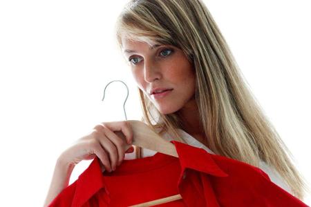 Kann man zu Rot problemlos Blau kombinieren?