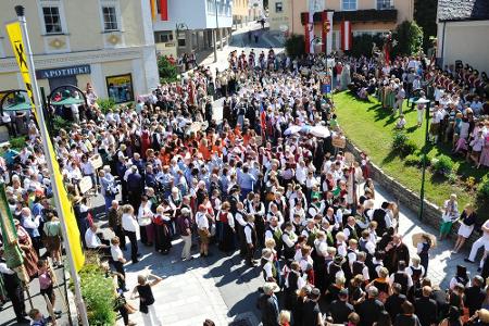 Auftaktveranstaltung auf dem Marktplatz von St. Michael