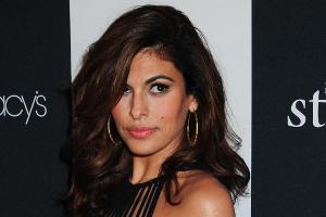 Eva Mendes besticht auf einer Veranstaltung in New York mit ihrer voluminösen Mähne