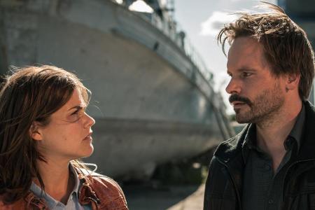 Nina Petersen (Katharina Wackernagel), Max Morolf (Wanja Mues)