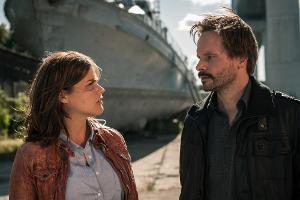 Nina Petersen (Katharina Wackernagel) und Max Morolf (Wanja Mues)