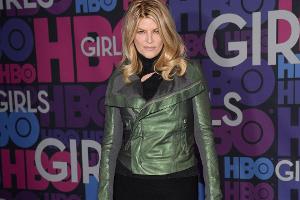 Stolz zeigte Kirstie Alley ihre erschlankte Figur bei der "Girls"-Premiere