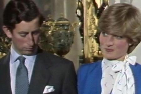 Prinzessin Diana von Wales mit Prinz Charles von England bei der Bekanntgabe ihrer Verlobung in London 1981