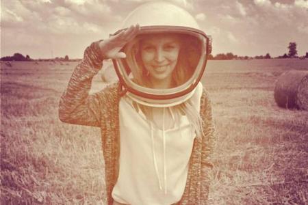 Alexa Feser freut sich über die ESC-Vorentscheid-Nominierung