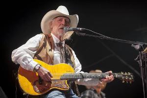 Günter "Cisco" Berndt bei einem Auftritt am Nürburgring im Juli 2013