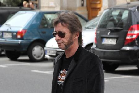 Hat Ärger mit der Justiz: AC/DC-Drummer Phil Rudd