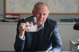 Kommissar Klaus Borowski ermittelt in seinem neuesten Fall in der Kieler Drogenszene.