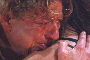 Die Briefe der Angehörigen sind da. Walter Freiwald und Tanja Tischewitsch sind besonders ergriffen