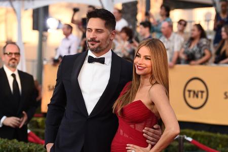 Wer strahlt mehr: Sofia Vergara oder der riesige Klunker an ihrem Ringfinger?