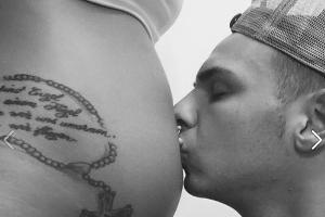 Der werdende Vater Pietro Lombardi küsst den Babybauch seiner Frau Sarah Engels