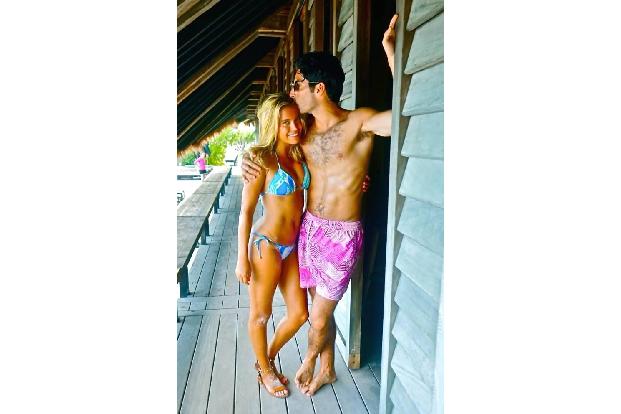 ...Samuel schon wieder ausgeturtelt hat. Der Immobilienmakler und die Moderatorin waren schon ein schickes Paar. Doch über d...