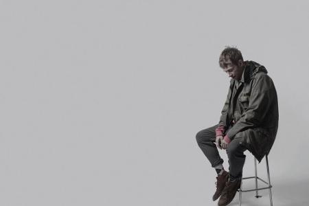 Zum ersten Mal allein im Studio: Damon Albarn