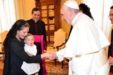 Prinzessin Madeleine mit Töchterchen Leonore zu Besuch beim Papst