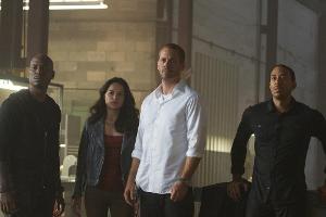 Paul Walker (im Vordergrund) ist in "Fast & Furious 7" noch einmal zu sehen